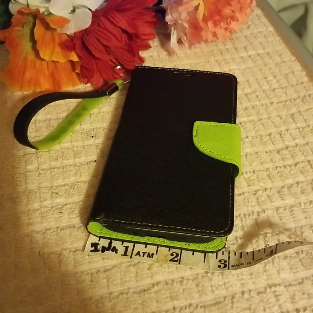 PHONE CASE - Picture 5 of 5